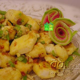 黄灿灿的蛋炒馒头