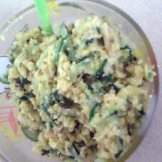 养生鸡蛋黄瓜丝