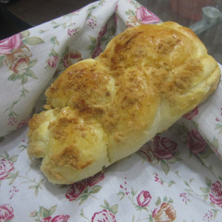 肉松辫子面包