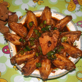 香辣鸡翅伴大排