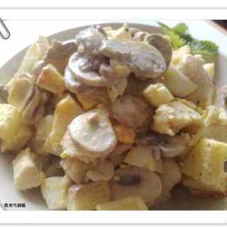 鸡肉蘑菇沙拉