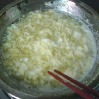 超级简单的蛋煮面