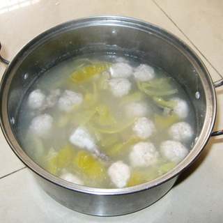 鳗鱼肉丸汤