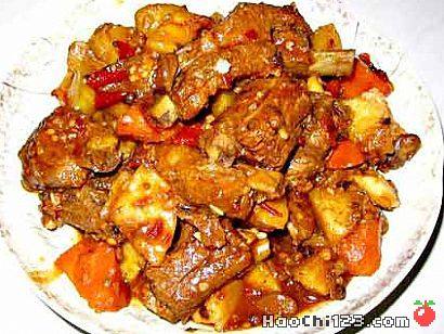 川味土豆烧排骨