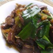 熏肚边肉炒蒜青