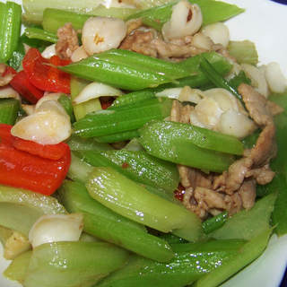 西芹炒百合