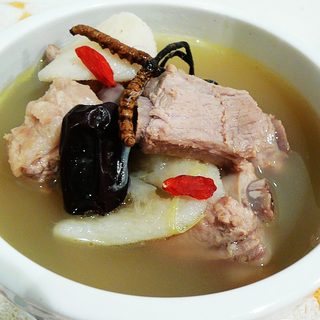 虫草淮山排骨汤