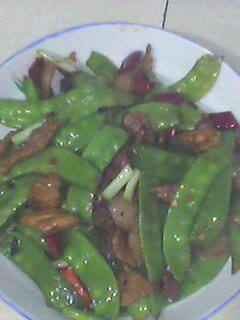 豌豆片炒肉