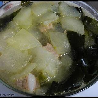 冬瓜海带排骨汤