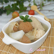 猴头菇鱼肚鸡汤