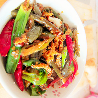 酸浆辣子爆牛肚