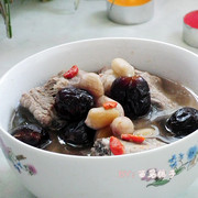 花生枸杞排骨煲