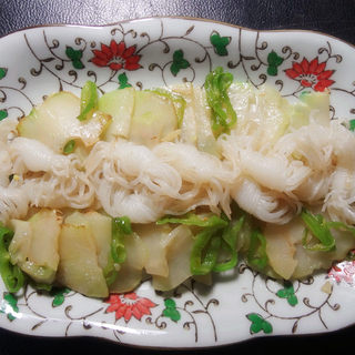 片片情谊千丝结