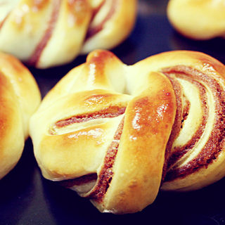 超软豆沙卷面包