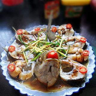 孔雀开屏富贵鱼