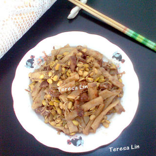 豆芽肉丝炒饼