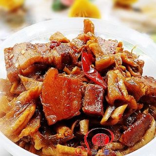 萝卜干烧肉