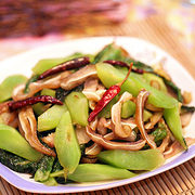 猪耳朵炒莴苣