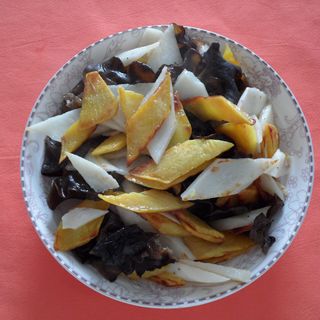 山药木耳炒地瓜