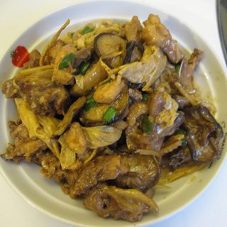 腐竹香菇焖鸡