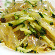 凉拌黄瓜薄粉皮