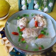 白萝卜枸杞炖羊蹄