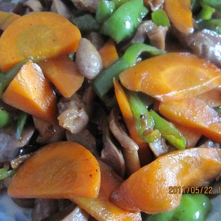 青椒胡萝卜鸡肫