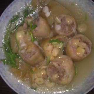 莲子鱼胶滋补汤