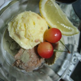 抹茶三色冰淇淋