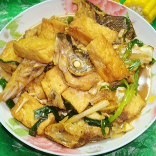 鱼头焖豆腐