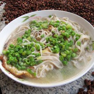 菜豆热汤面
