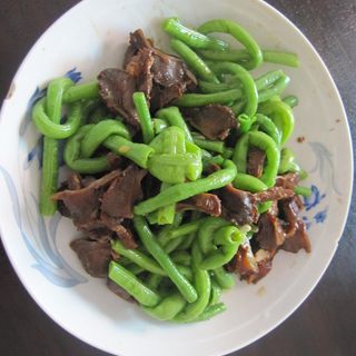 豇豆凉拌卤鸡胗
