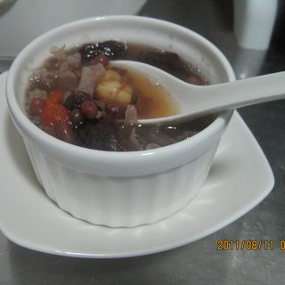 红豆银耳莲子羹