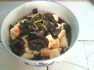 凉拌皮蛋豆腐