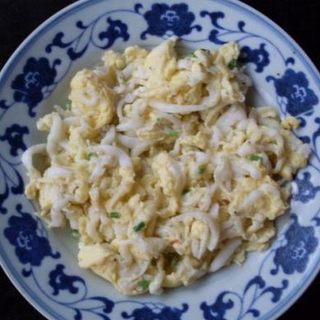 银鱼炒蛋