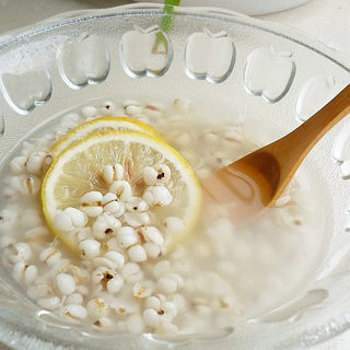 薏仁柠檬蜂蜜水