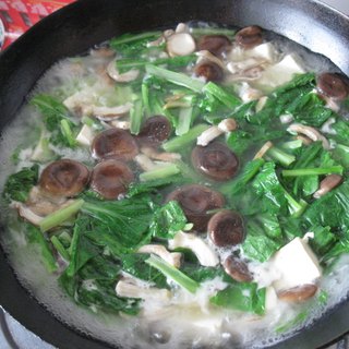 香菇豆腐小白菜汤