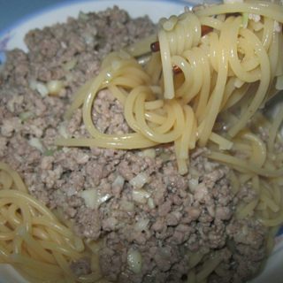 蒜香肉意大利面