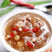 芡实枸杞银耳羹