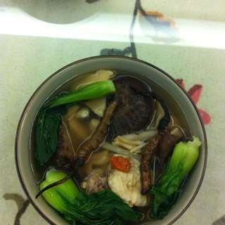 虫草花胶炖香螺汤