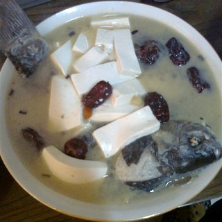 鲫鱼豆腐汤