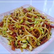 肉炒黄豆芽