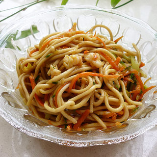 鲜虾炒面