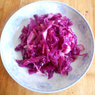 炝拌紫甘蓝