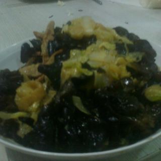 白菜炒木耳