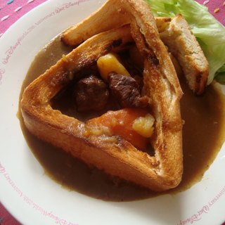 牛肉咖喱烤面包