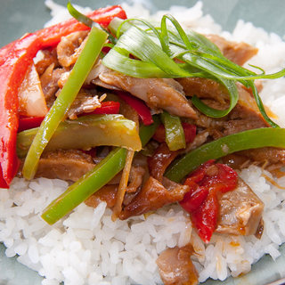 青红辣椒炒鸭丝