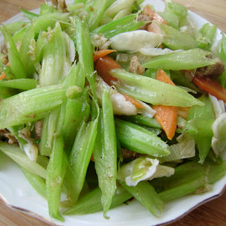 西芹炒百合