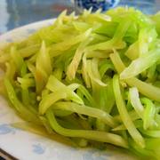 清炒莴苣丝