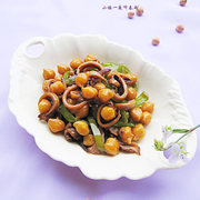 鹰嘴豆鱿鱼丝小炒